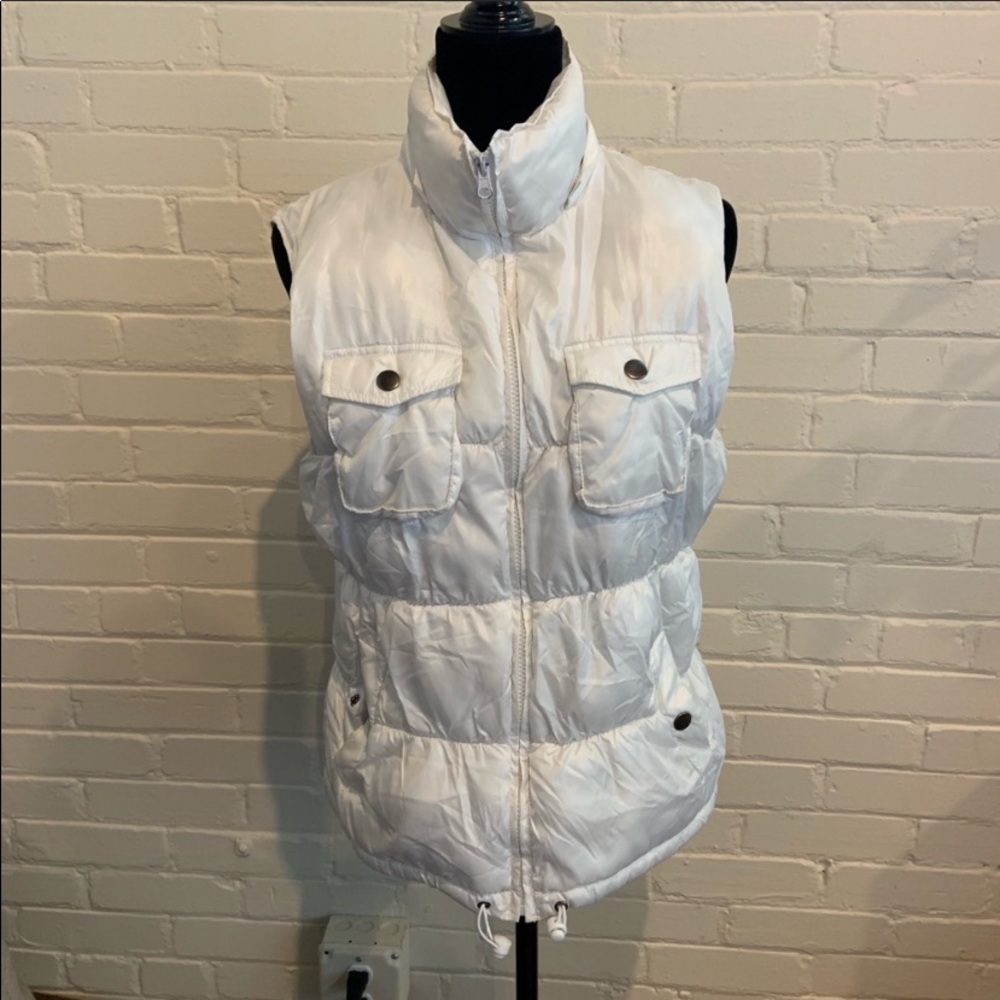 Women’s 12/14 Faded Glory white puffer vest